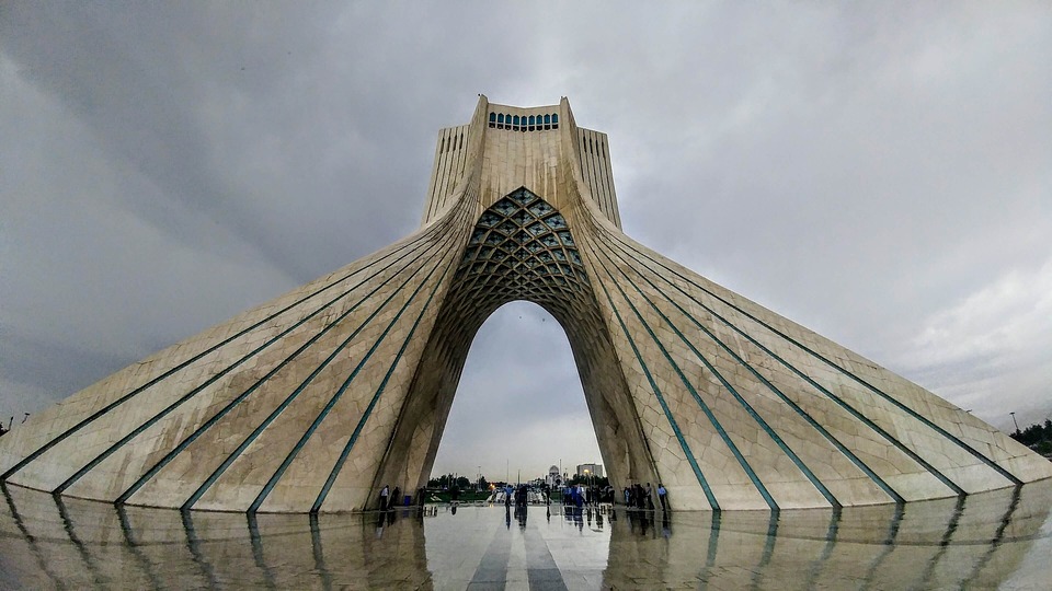 architecture in contemporary Iran
